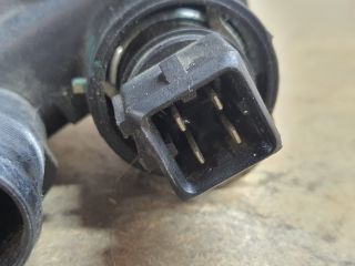 bontott DACIA DUSTER Termosztátház