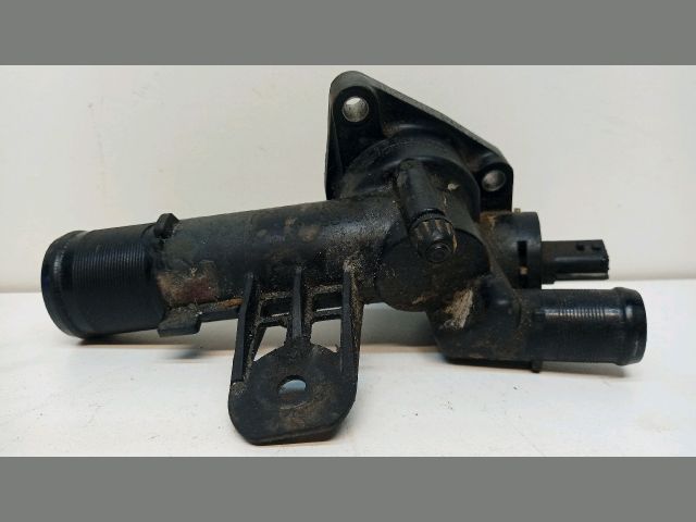 bontott DACIA DUSTER Termosztátház