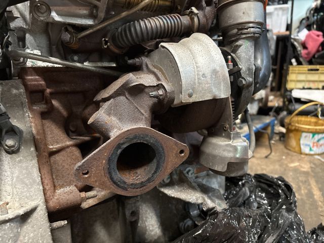 bontott DACIA DUSTER Turbó