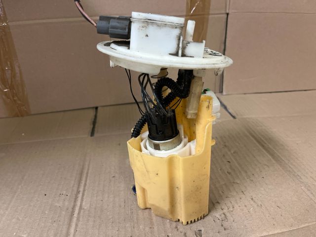 bontott DACIA DUSTER Üzemanyag Szivattyú