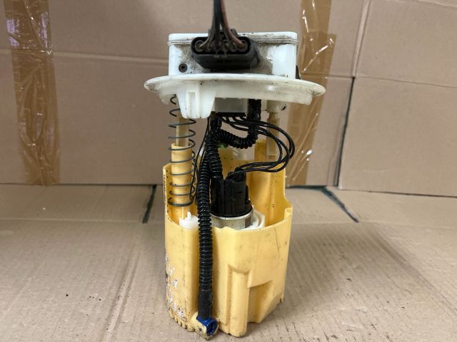 bontott DACIA DUSTER Üzemanyag Szivattyú