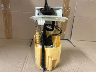 bontott DACIA DUSTER Üzemanyag Szivattyú