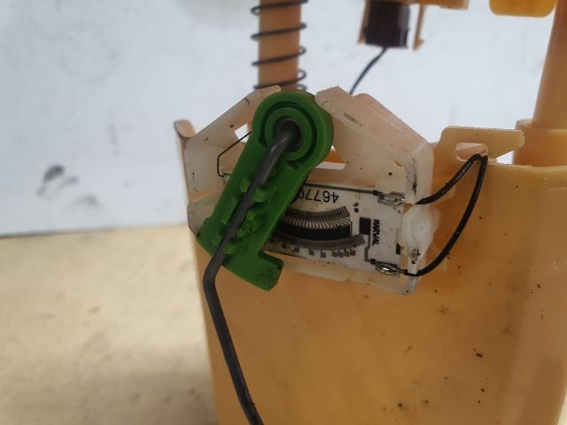 bontott DACIA DUSTER Üzemanyagszint Jeladó