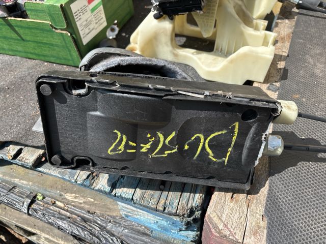 bontott DACIA DUSTER Váltó Kulissza