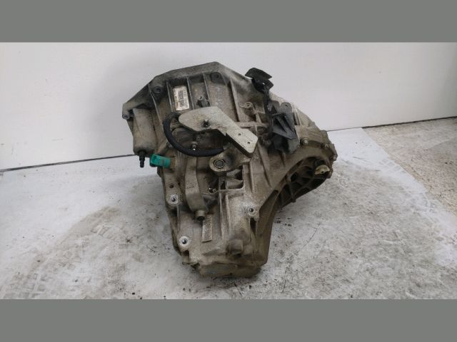 bontott DACIA DUSTER Váltó (Mechanikus)