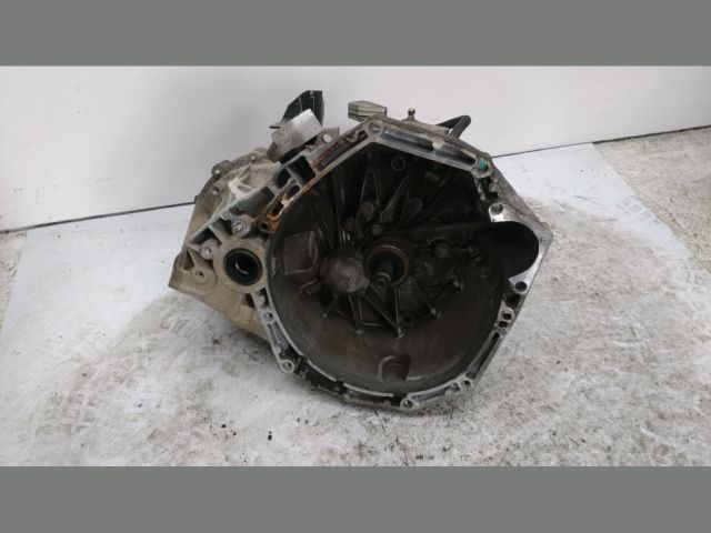 bontott DACIA DUSTER Váltó (Mechanikus)