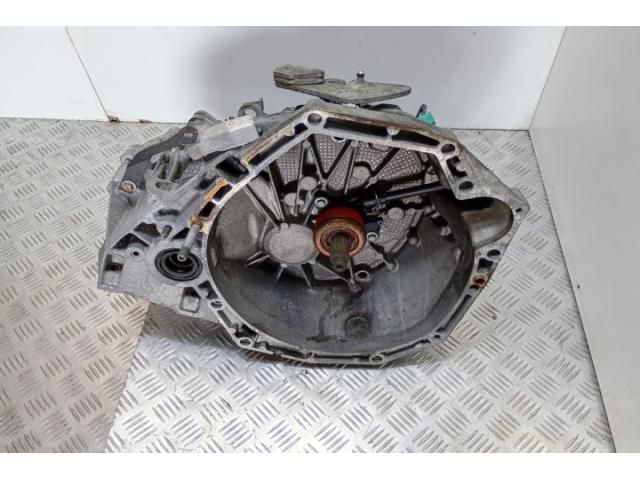 bontott DACIA DUSTER Váltó (Mechanikus)