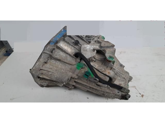 bontott DACIA DUSTER Váltó (Mechanikus)