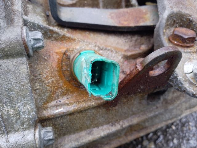 bontott DACIA DUSTER Váltó (Mechanikus)