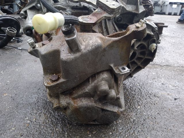 bontott DACIA DUSTER Váltó (Mechanikus)