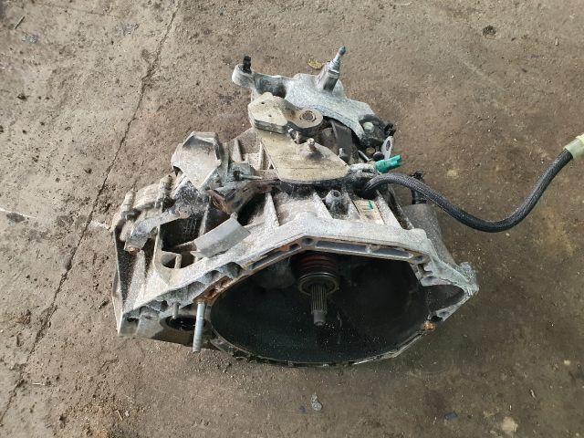 bontott DACIA DUSTER Váltó (Mechanikus)