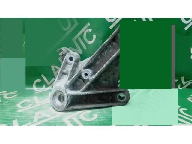 bontott DACIA DUSTER Váltó Tartó Bak (Pozíciófüggetlen)