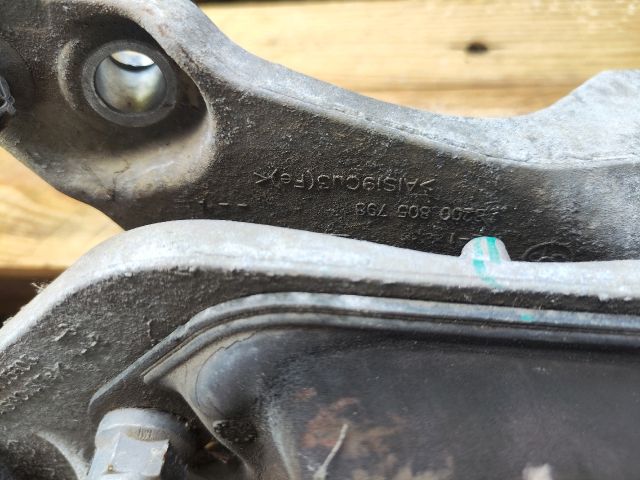 bontott DACIA DUSTER Váltó Tartó Bak (Pozíciófüggetlen)