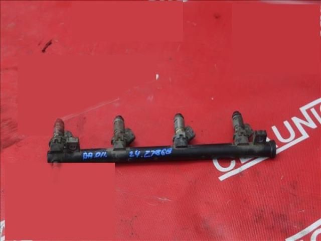 bontott DACIA DUSTER Porlasztó Sor / Híd