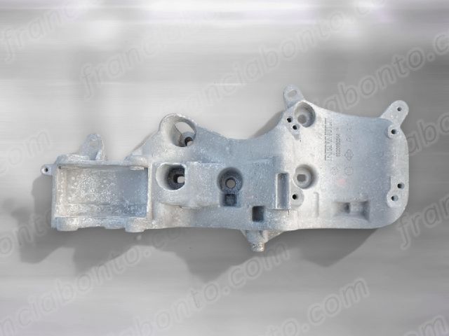 bontott DACIA DUSTER Generátor Tartó Bak