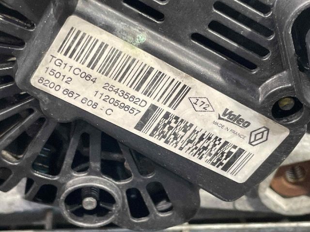 bontott DACIA DUSTER Generátor