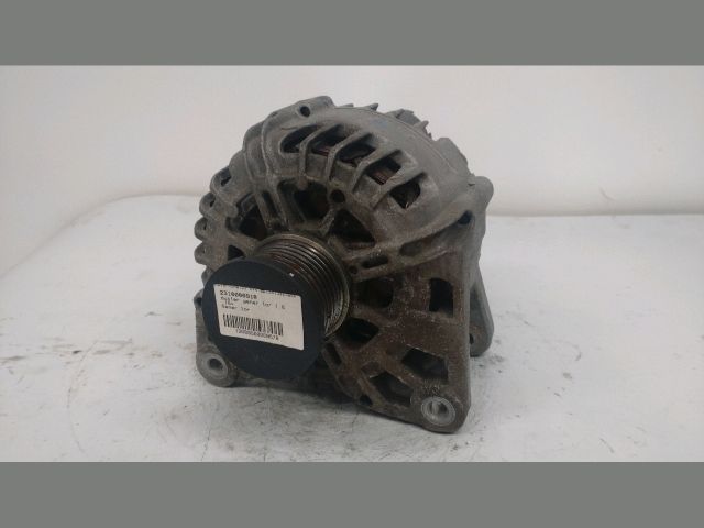 bontott DACIA DUSTER Generátor