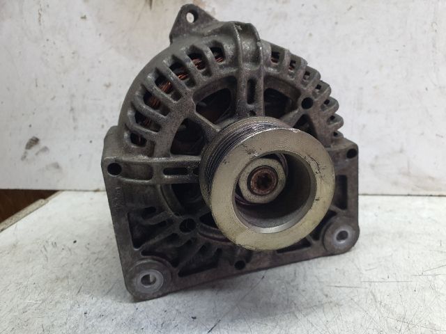 bontott DACIA DUSTER Generátor