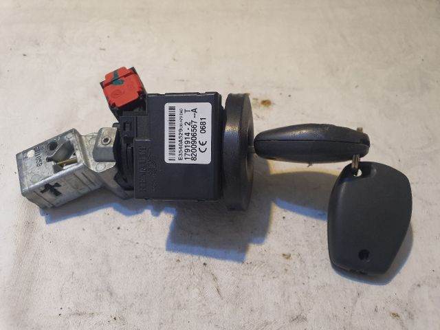 bontott DACIA DUSTER Gyújtáskapcsoló Házzal