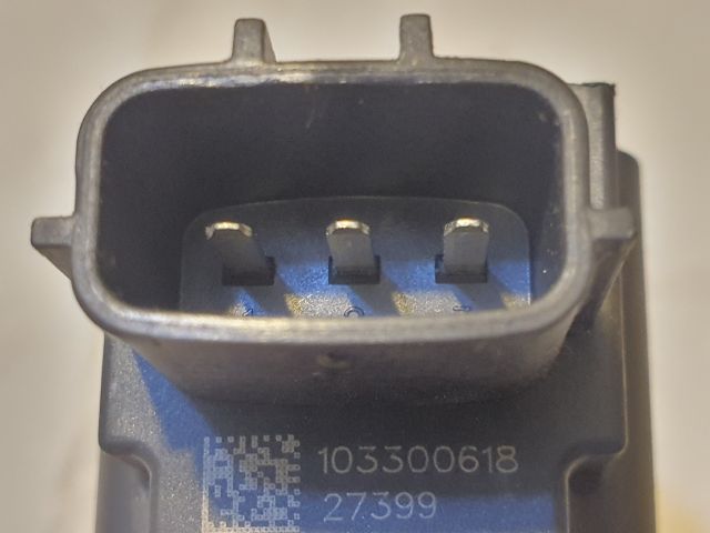 bontott DACIA DUSTER Gyújtótrafó