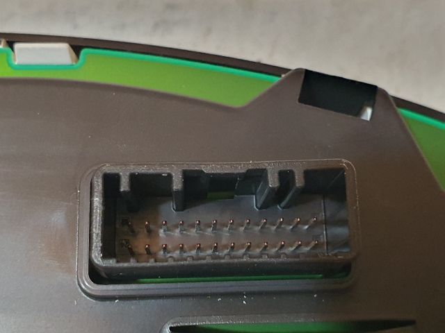 bontott DACIA DUSTER Kilométeróra