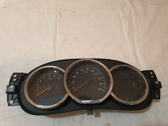 bontott DACIA DUSTER Kilométeróra