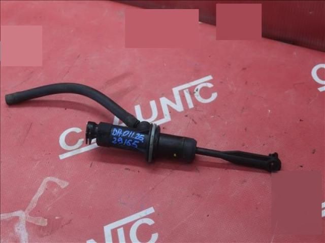 bontott DACIA DUSTER Kuplung Főhenger