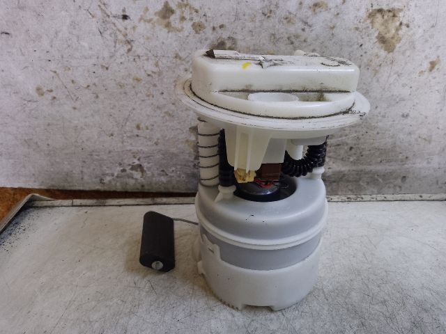 bontott DACIA DUSTER Üzemanyag Szivattyú