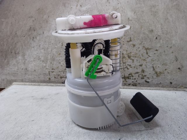 bontott DACIA DUSTER Üzemanyag Szivattyú