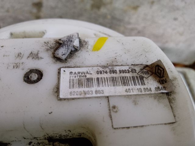 bontott DACIA DUSTER Üzemanyag Szivattyú