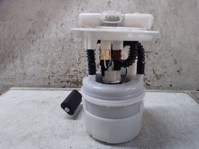 bontott DACIA DUSTER Üzemanyag Szivattyú