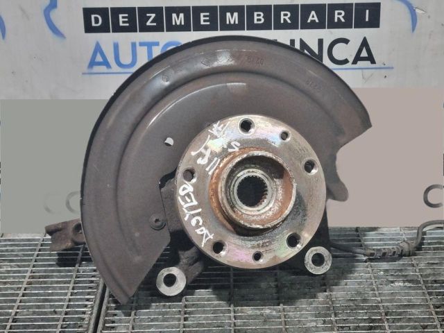 bontott DACIA DUSTER Bal első Csonkállvány