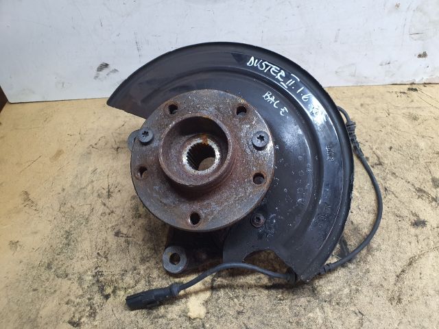 bontott DACIA DUSTER Bal első Kerékagy