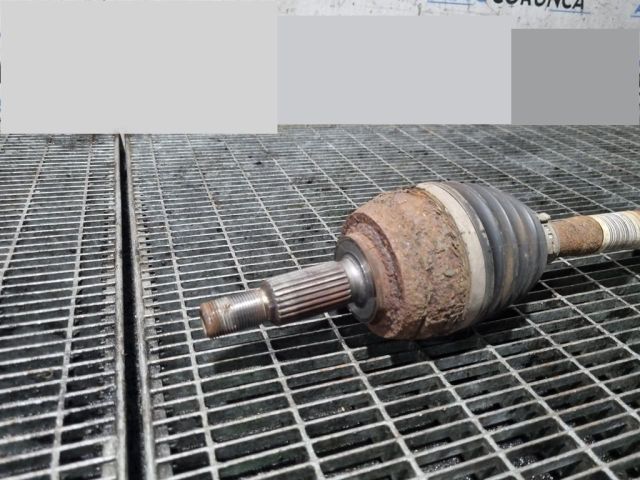 bontott DACIA DUSTER Bal Féltengely