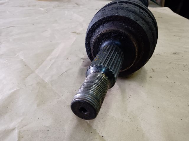 bontott DACIA DUSTER Bal Féltengely