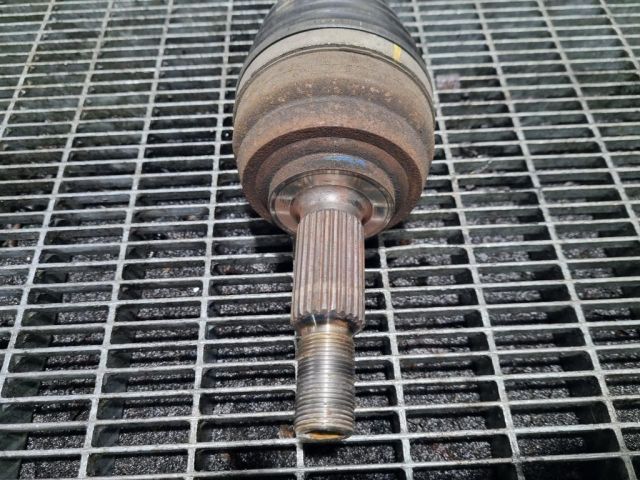 bontott DACIA DUSTER Bal Féltengely