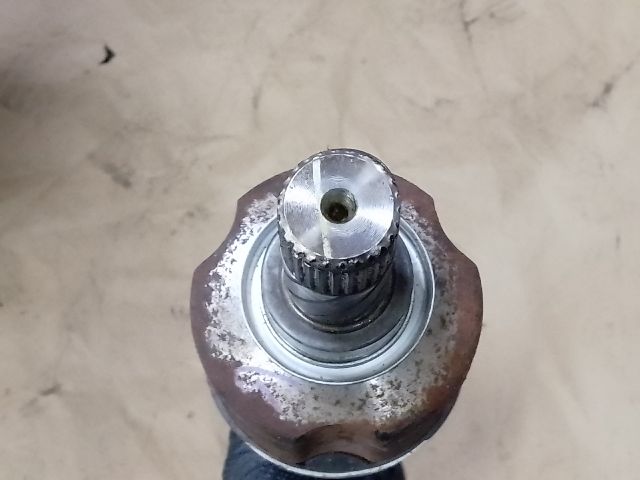 bontott DACIA DUSTER Bal Féltengely