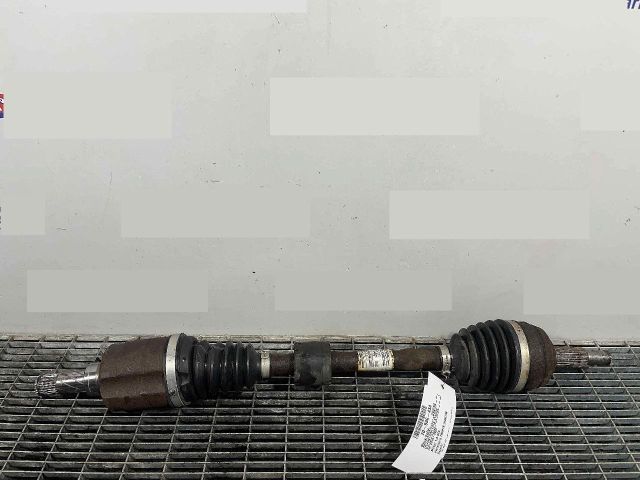 bontott DACIA DUSTER Bal Féltengely