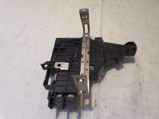 bontott DACIA DUSTER Biztosítéktábla Motortér