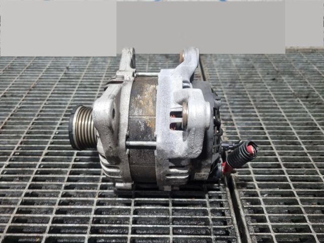 bontott DACIA DUSTER Generátor