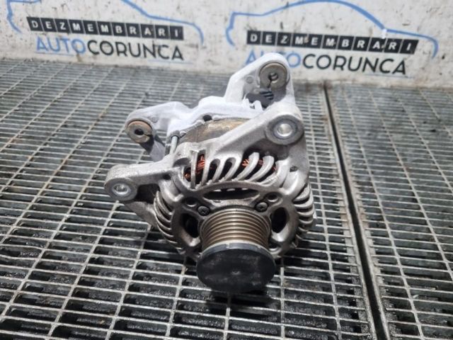 bontott DACIA DUSTER Generátor