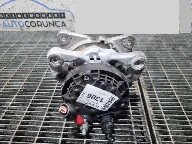 bontott DACIA DUSTER Generátor