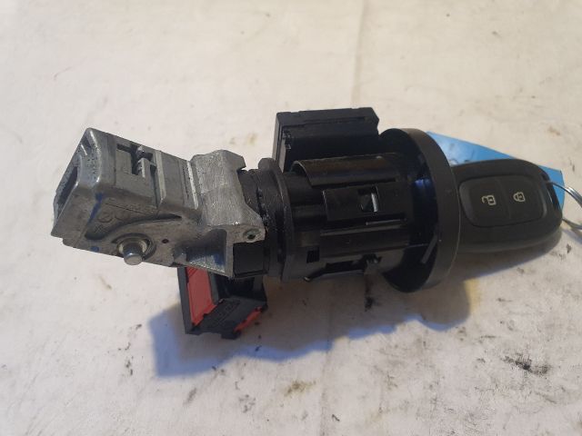 bontott DACIA DUSTER Gyújtáskapcsoló Házzal