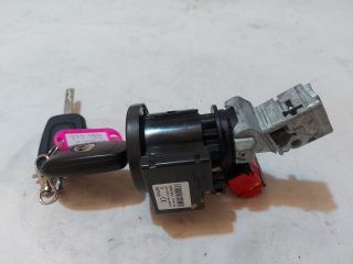 bontott DACIA DUSTER Gyújtáskapcsoló Házzal