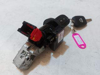 bontott DACIA DUSTER Gyújtáskapcsoló Házzal