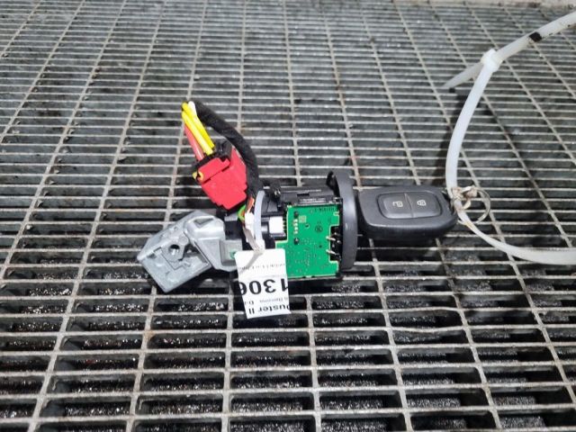 bontott DACIA DUSTER Gyújtáskapcsoló