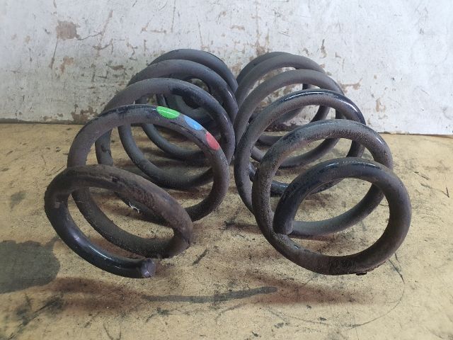 bontott DACIA DUSTER Hátsó Rugó Pár