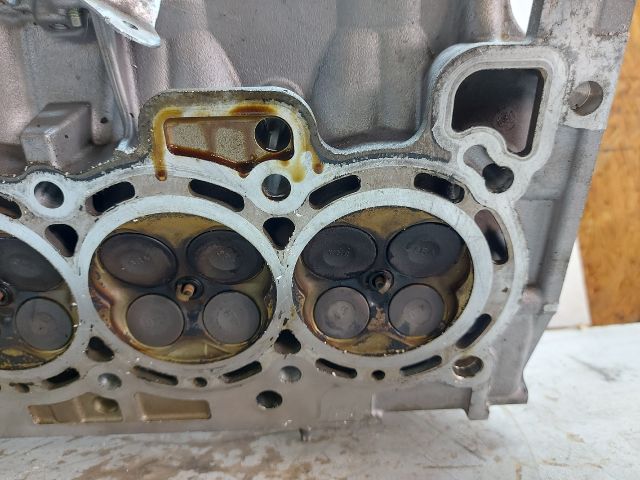 bontott DACIA DUSTER Hengerfej