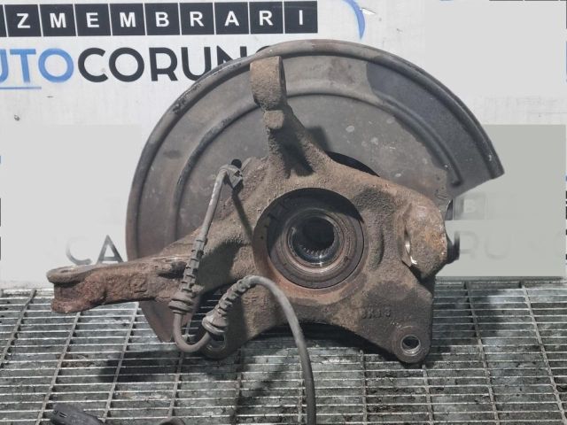 bontott DACIA DUSTER Jobb első Csonkállvány