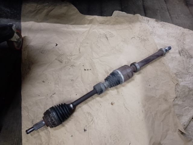 bontott DACIA DUSTER Jobb Féltengely